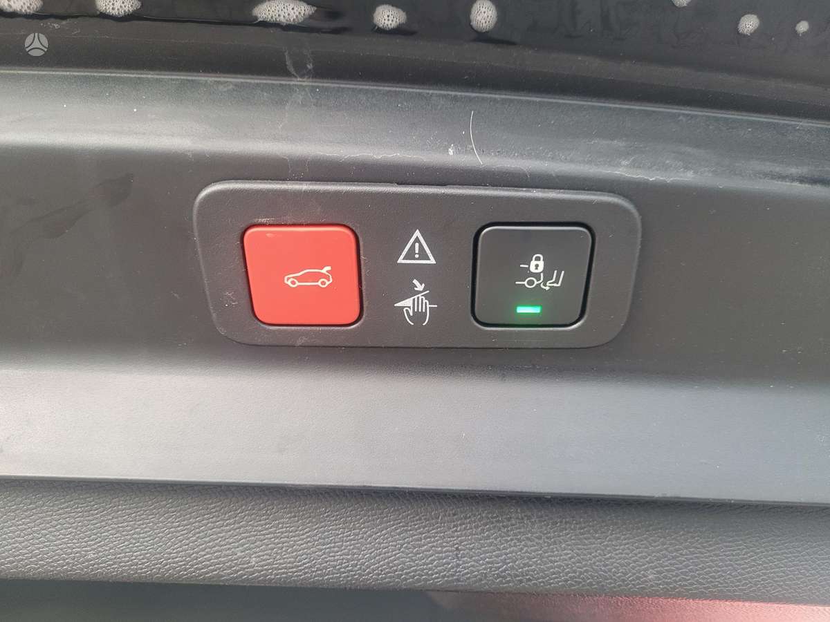 Peugeot 5008 - 5