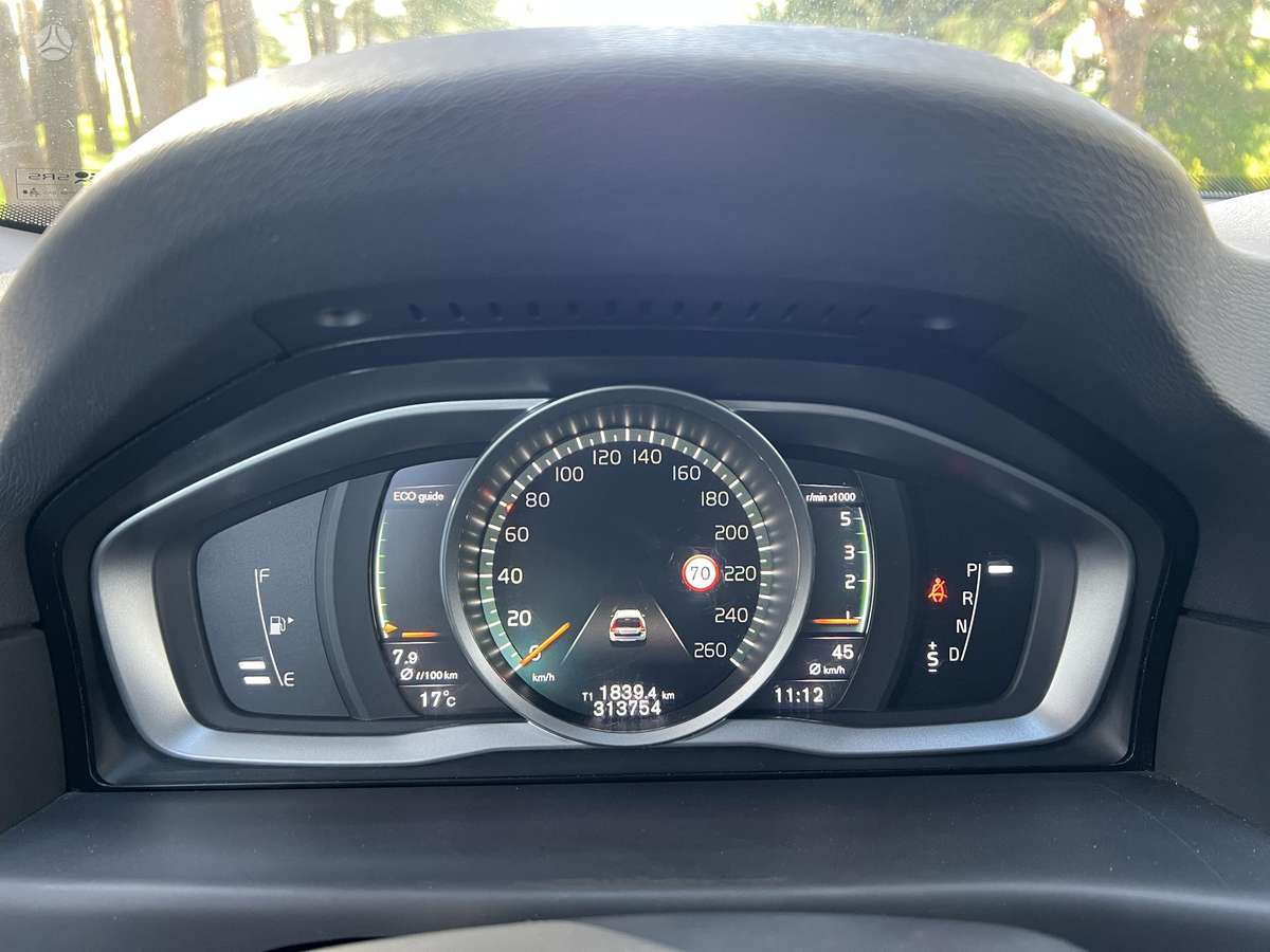 Volvo XC70, 2.4 l., wagon