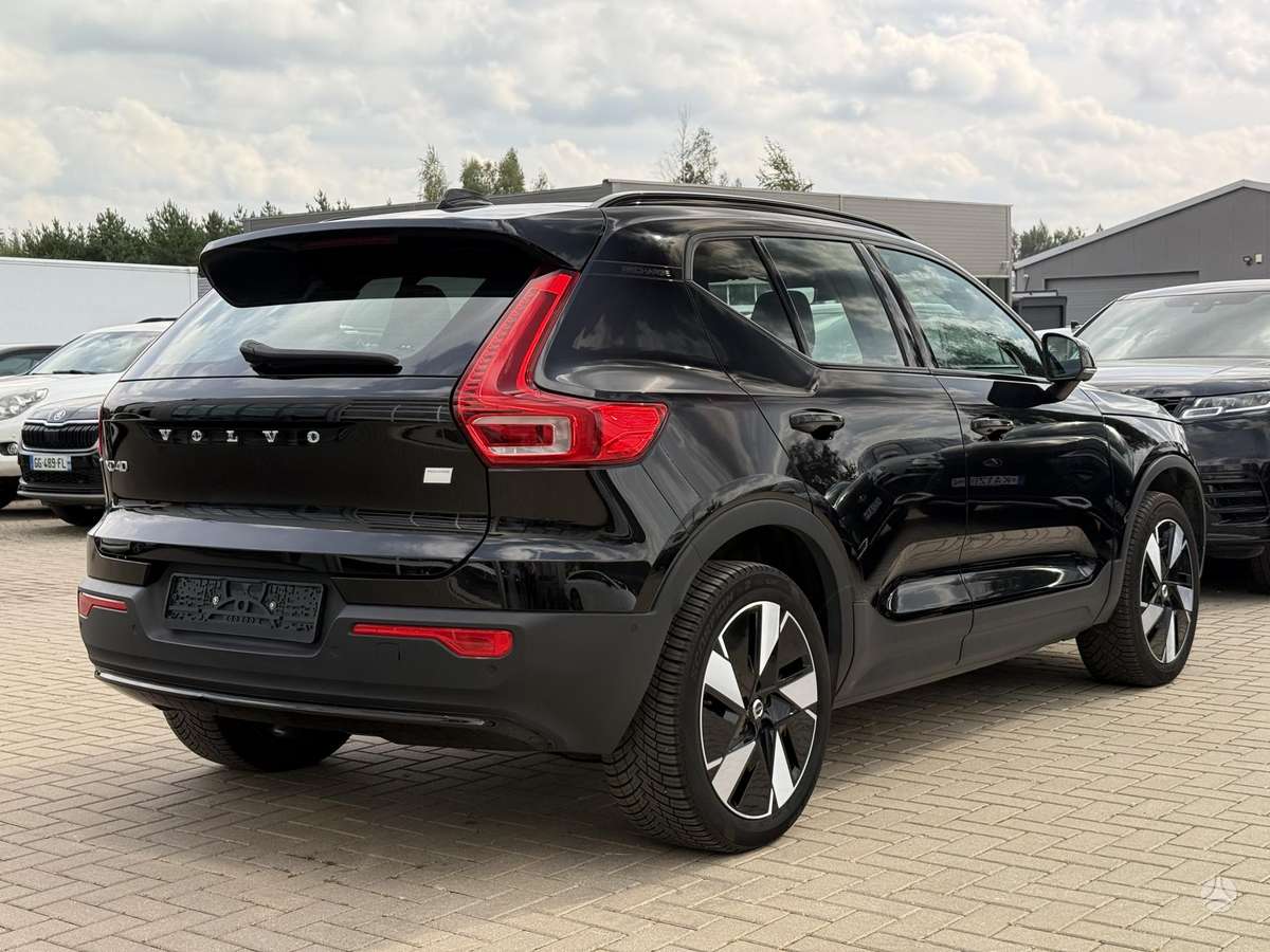 Volvo XC40 - 11