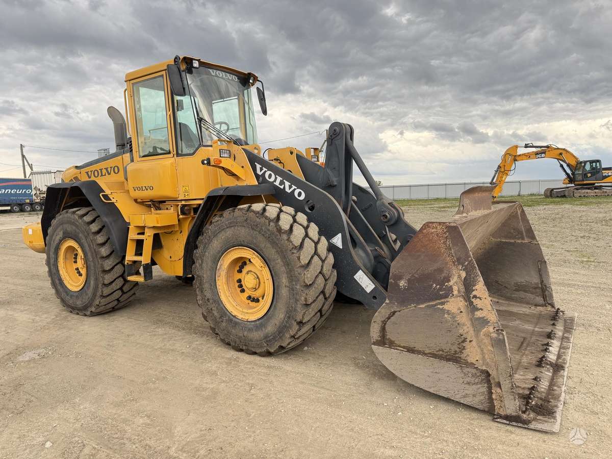 Volvo L 110 E, frontal loader