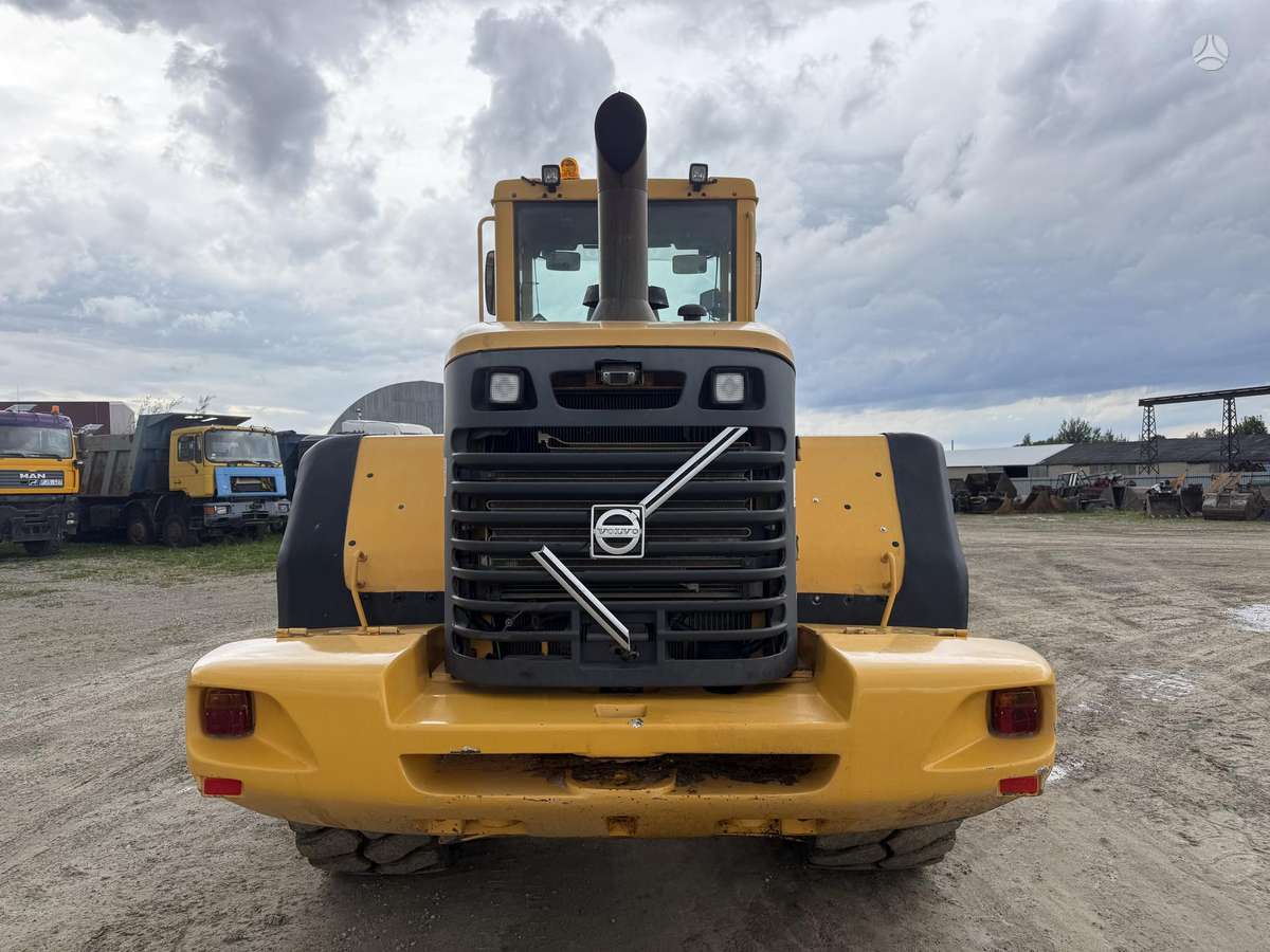 Volvo L 110 E, frontal loader