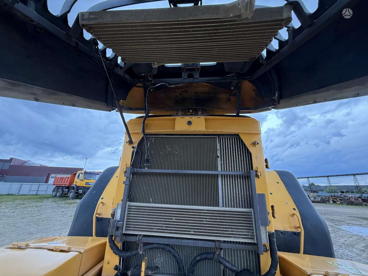 Volvo L 110 E, frontaliniai krautuvai