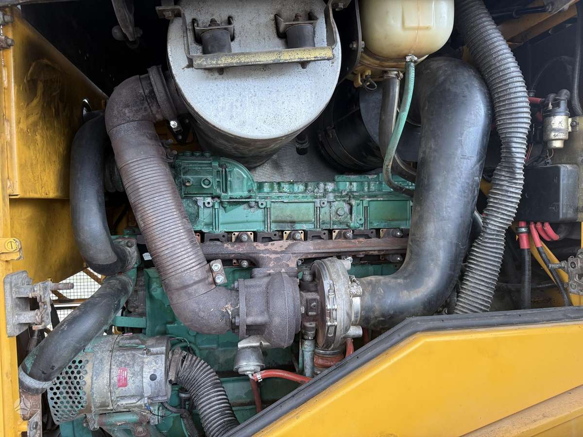 Volvo L 110 E, frontaliniai krautuvai