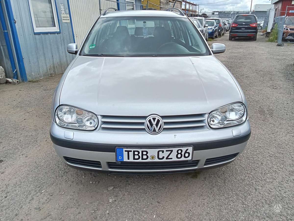 Volkswagen Golf - 3