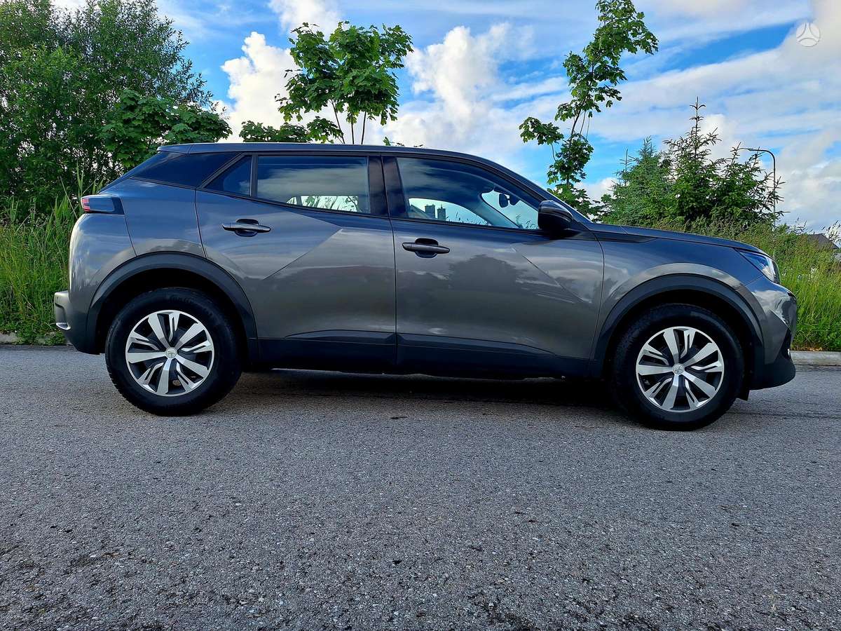 Peugeot 2008 - 8
