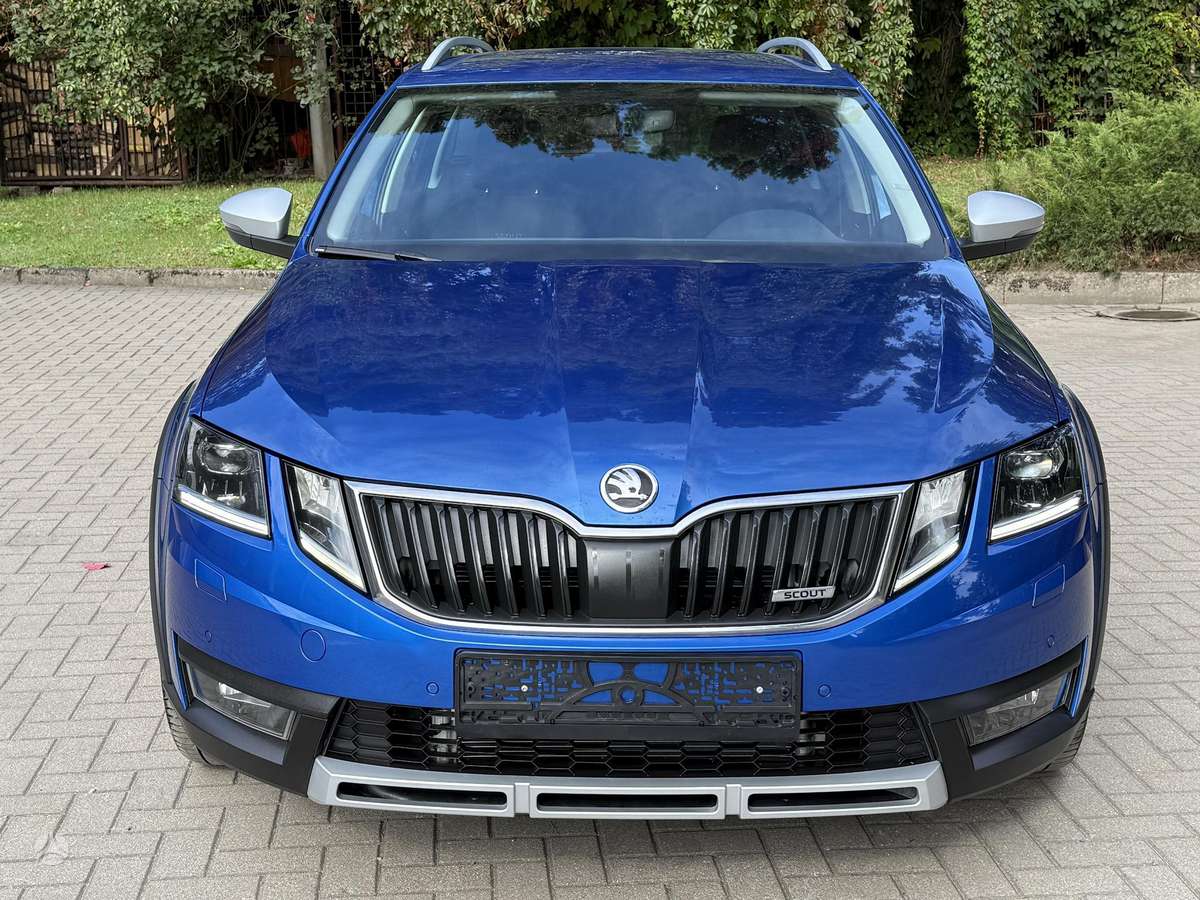 Škoda Octavia Scout - 11