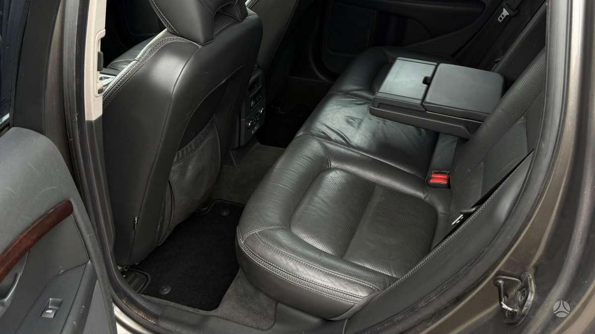Volvo XC70 - 7