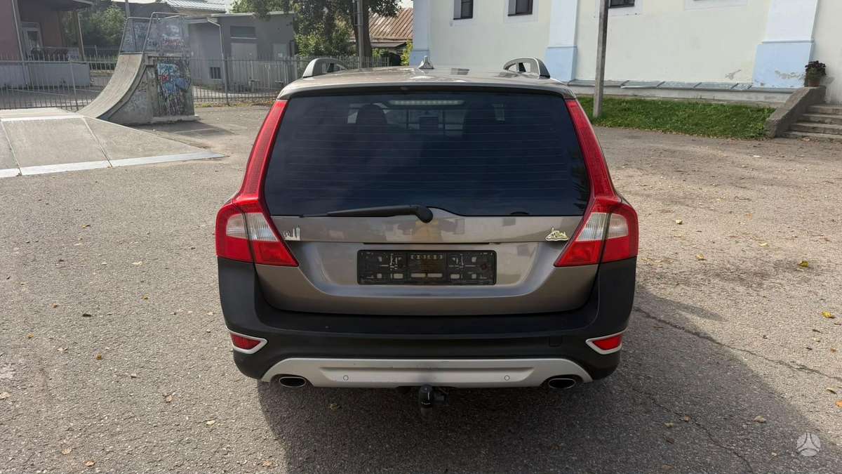 Volvo XC70 - 10