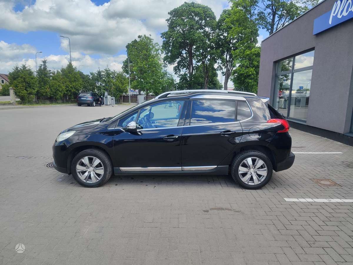 Peugeot 2008 - 7