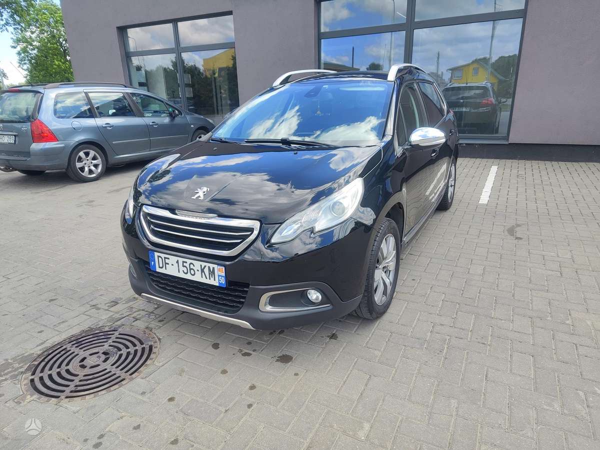 Peugeot 2008 - 8