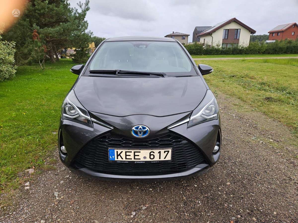 Toyota Yaris - 1