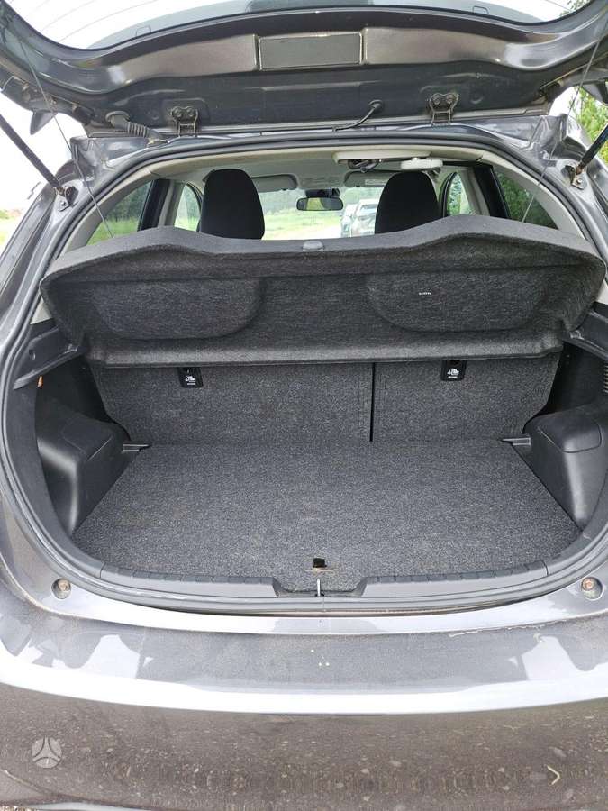 Toyota Yaris - 7