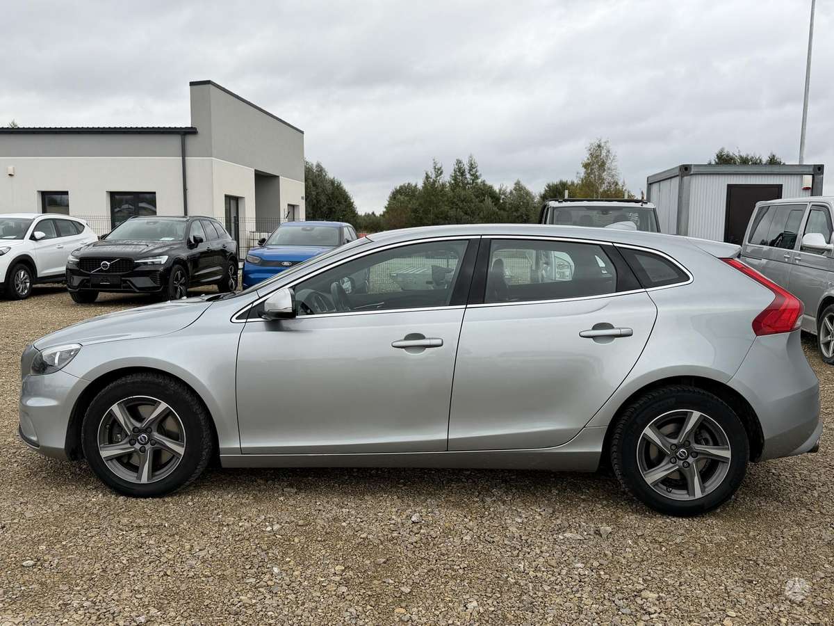 Volvo V40 - 9