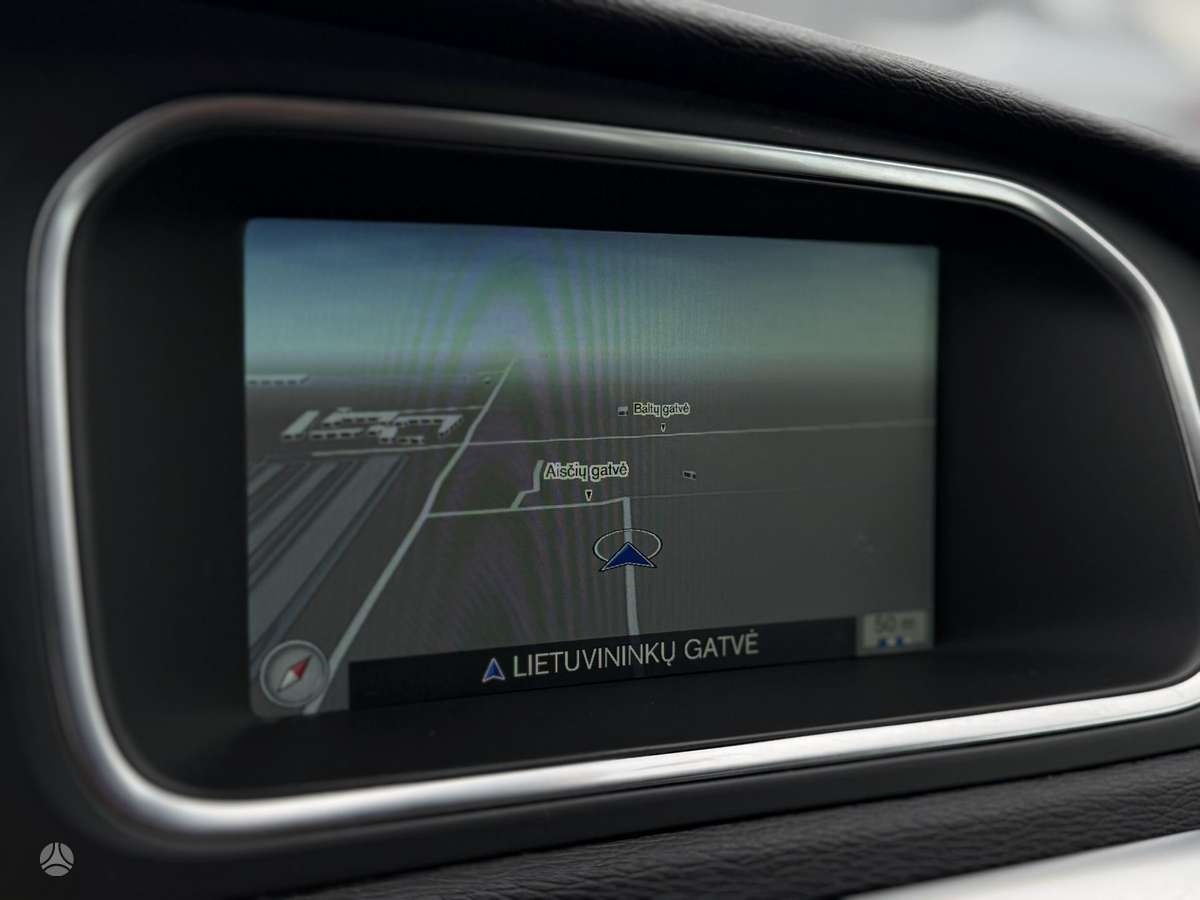 Volvo V40, 2.0 l., Хэтчбек