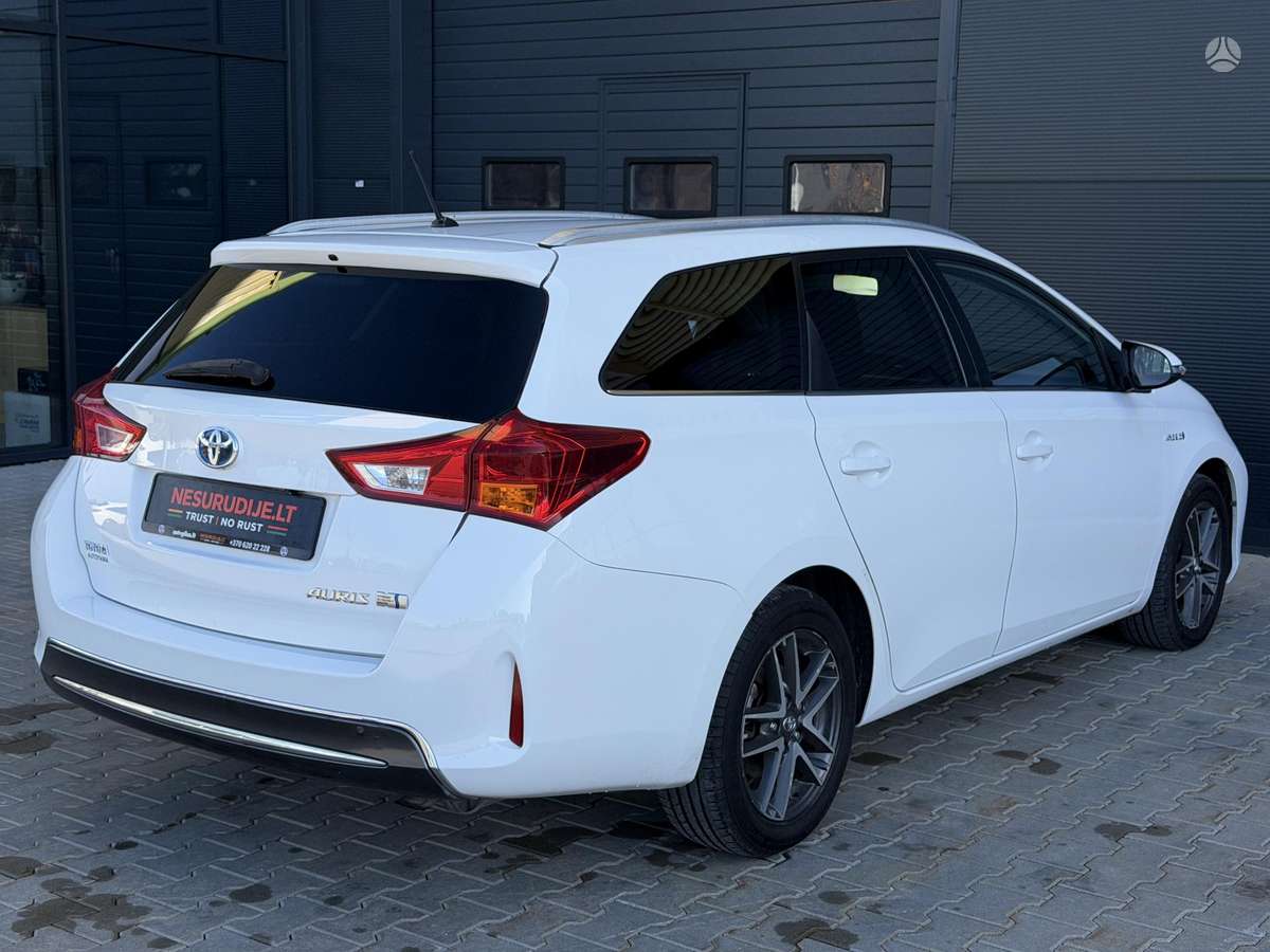 Toyota Auris - 4