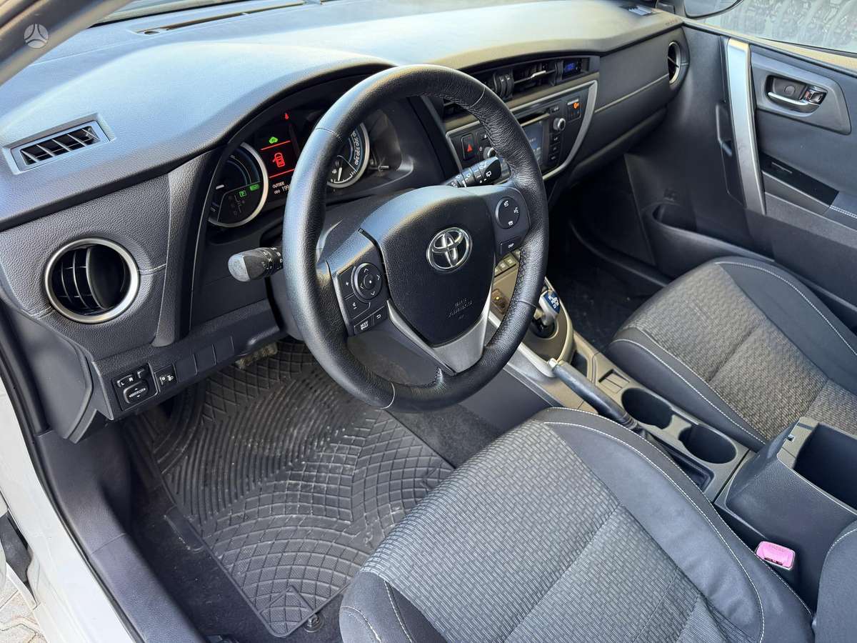 Toyota Auris - 7