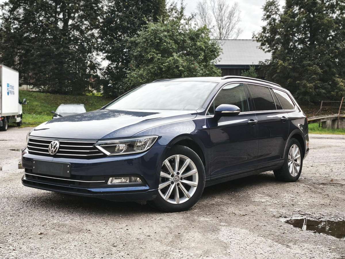 Volkswagen Passat - 1