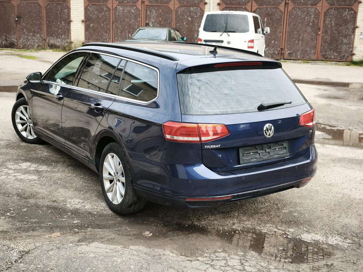 Volkswagen Passat - 3