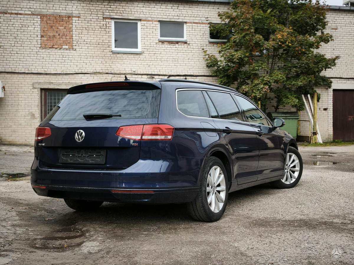 Volkswagen Passat - 4