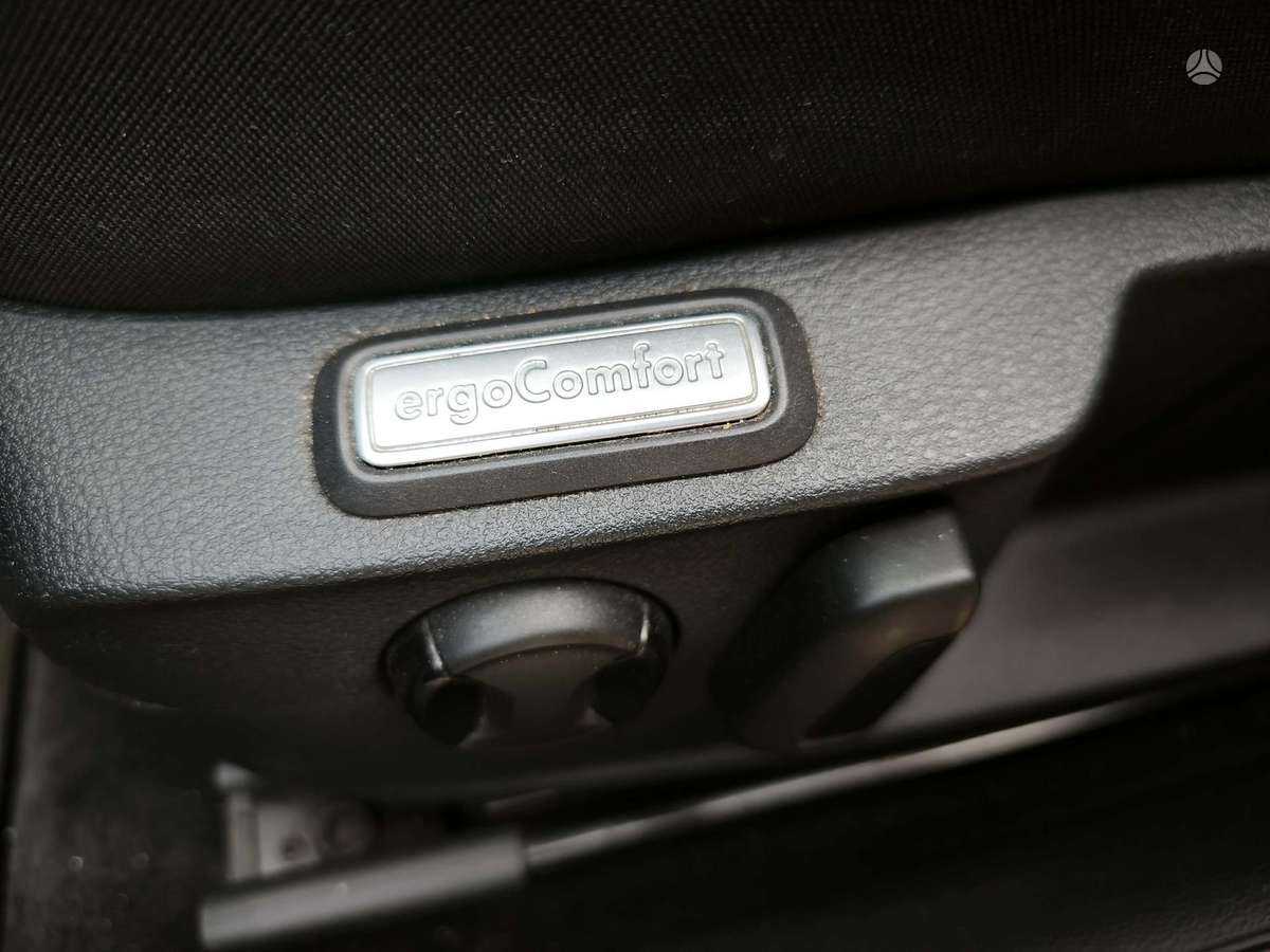 Volkswagen Passat, 1.6 l., Универсал