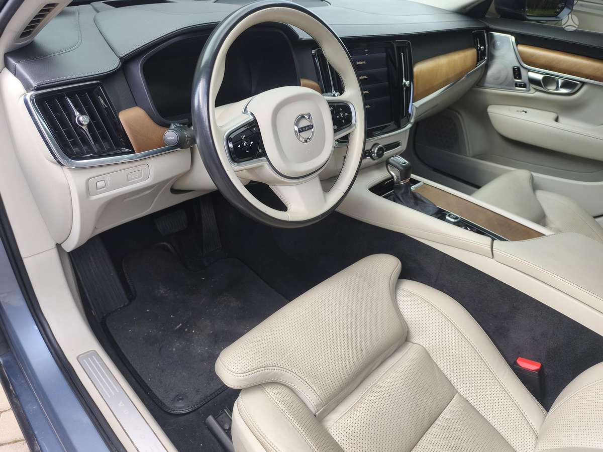 Volvo S90, 2.0 l., Седан