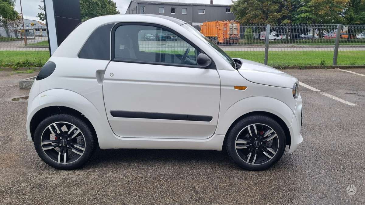 Microcar DUE, 0.5 l., hatchback