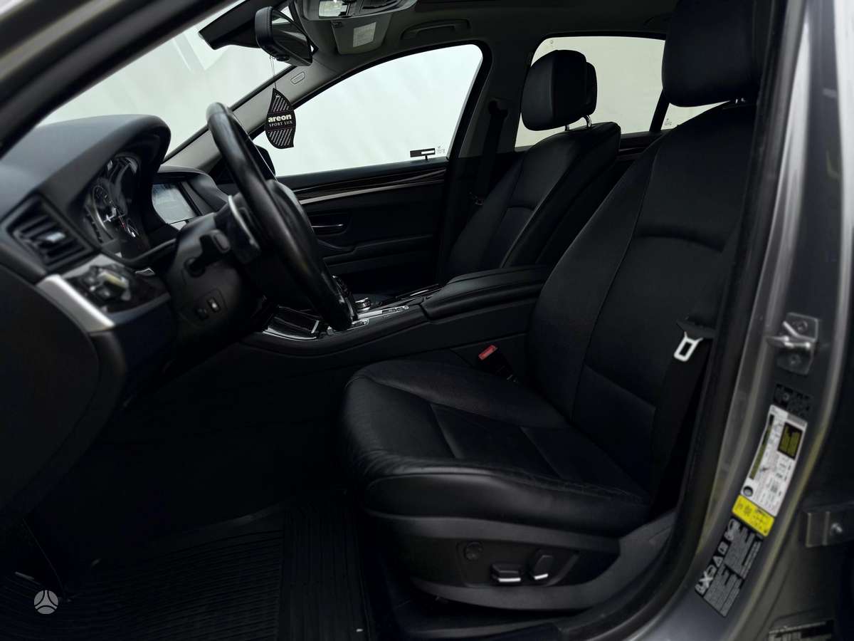 BMW 528, 2.0 l., Седан