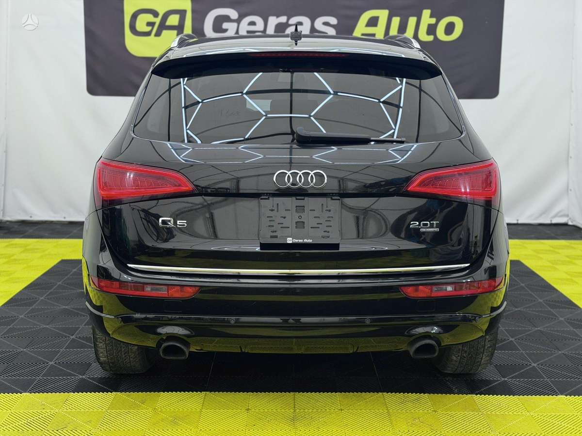 Audi Q5, 2.0 l., Внедорожник / Кроссовер