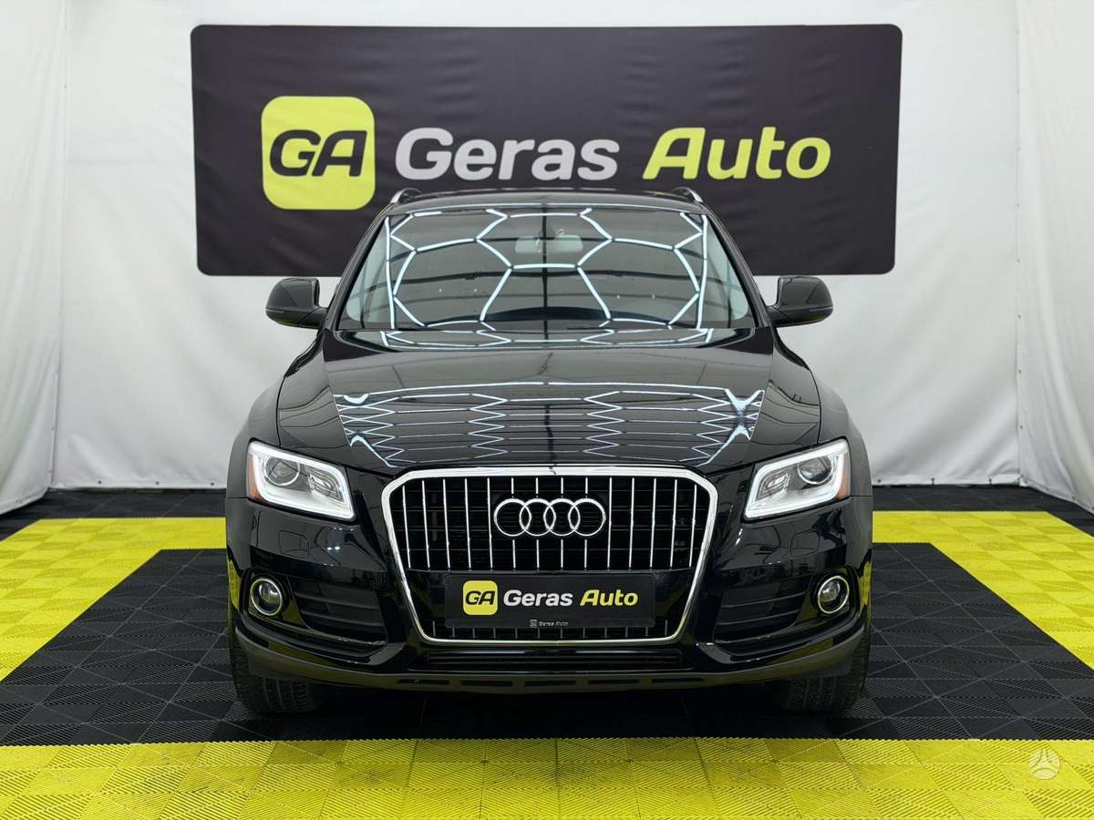 Audi Q5, 2.0 l., off-road / crossover