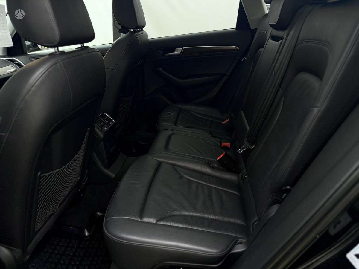 Audi Q5, 2.0 l., Внедорожник / Кроссовер