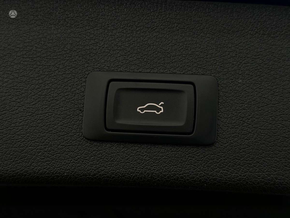 Audi Q5, 2.0 l., Внедорожник / Кроссовер