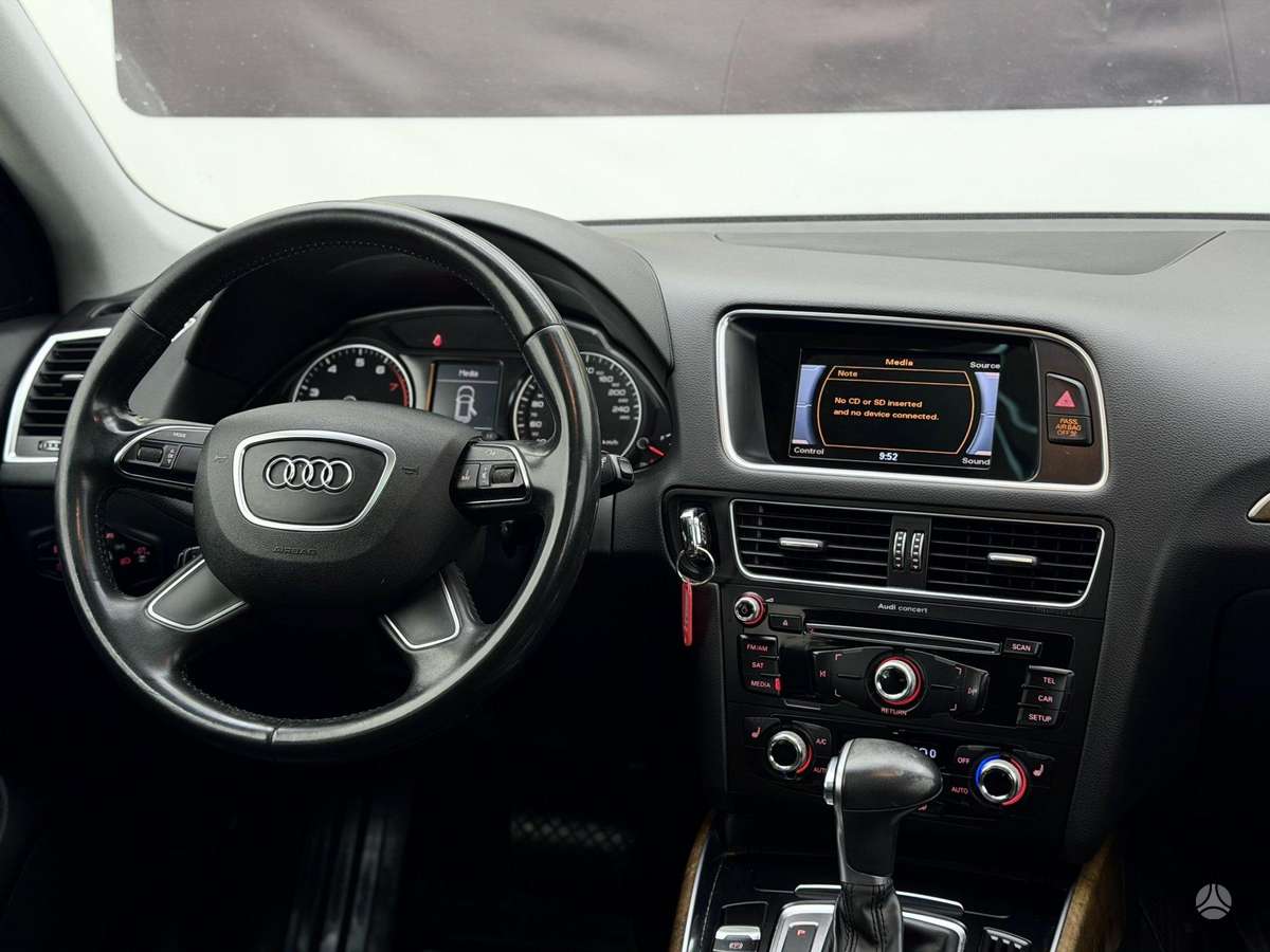 Audi Q5, 2.0 l., Внедорожник / Кроссовер