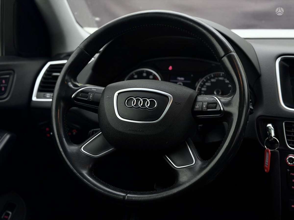 Audi Q5, 2.0 l., Внедорожник / Кроссовер
