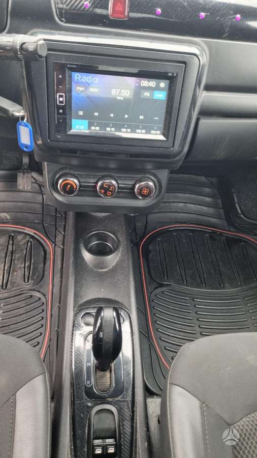 Microcar DUE, 0.5 l., Хэтчбек