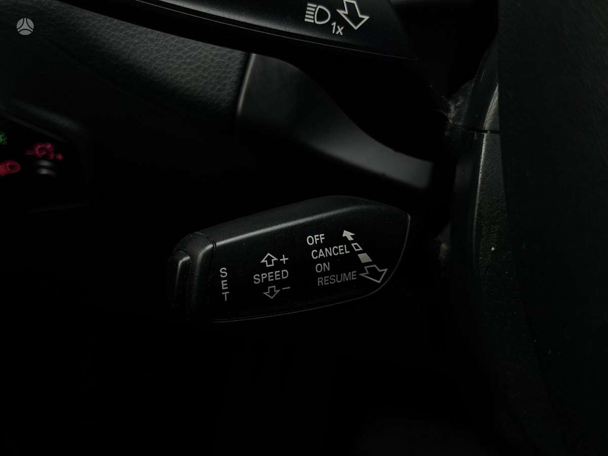 Audi Q5, 2.0 l., Внедорожник / Кроссовер