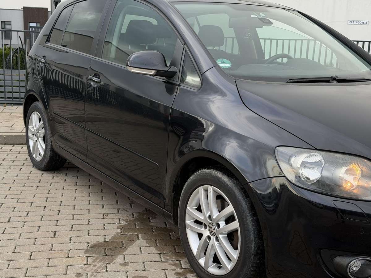 Volkswagen Golf Plus - 9