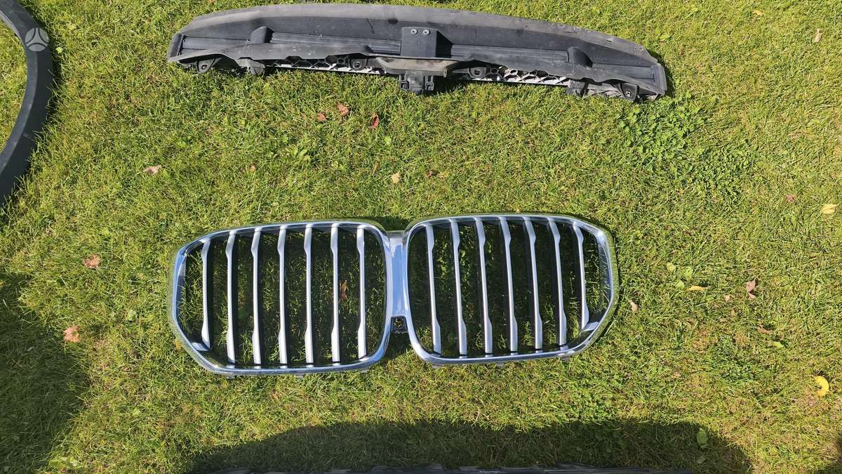 BMW X5 body parts