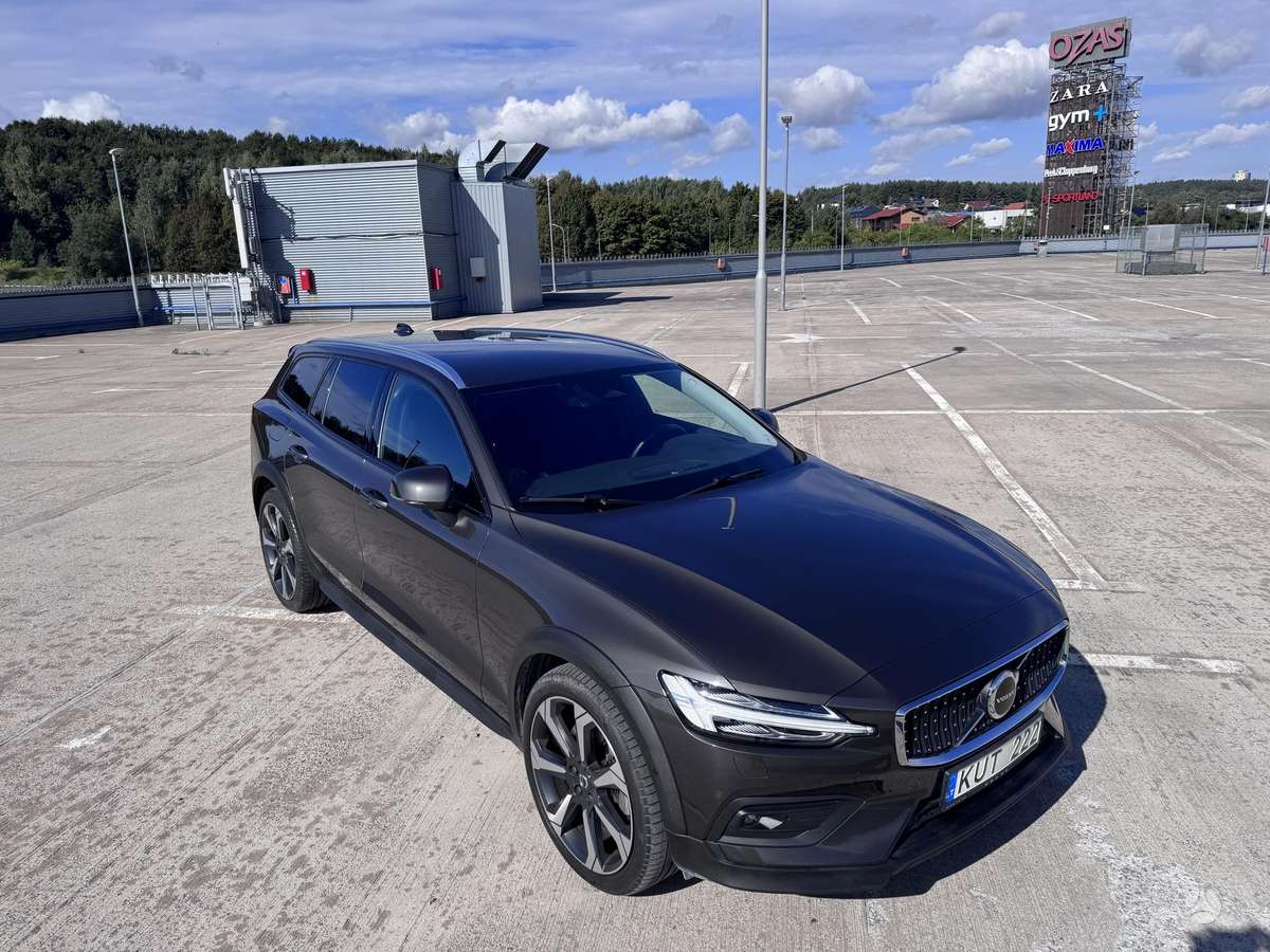 Volvo V60 Cross Country - 5