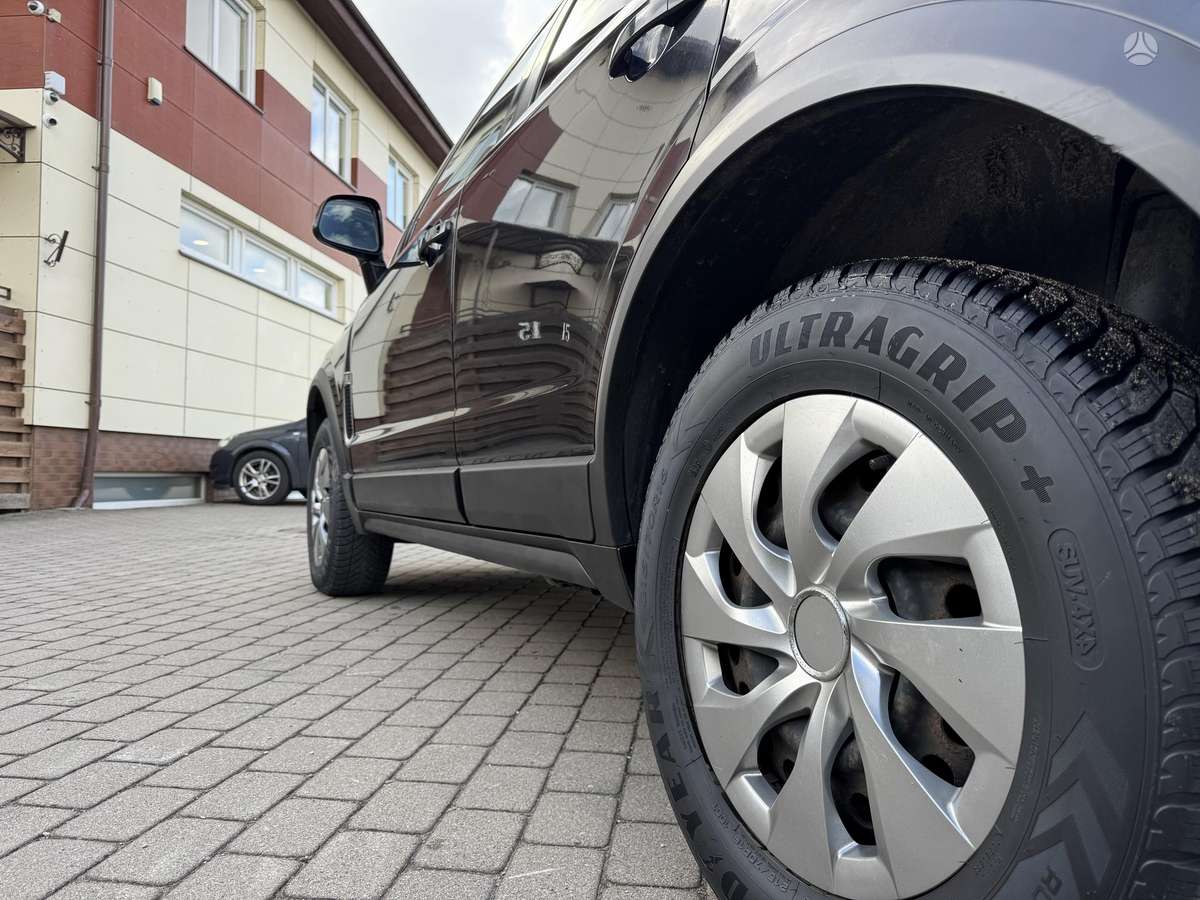 Opel Antara, 2.2 l., off-road / crossover
