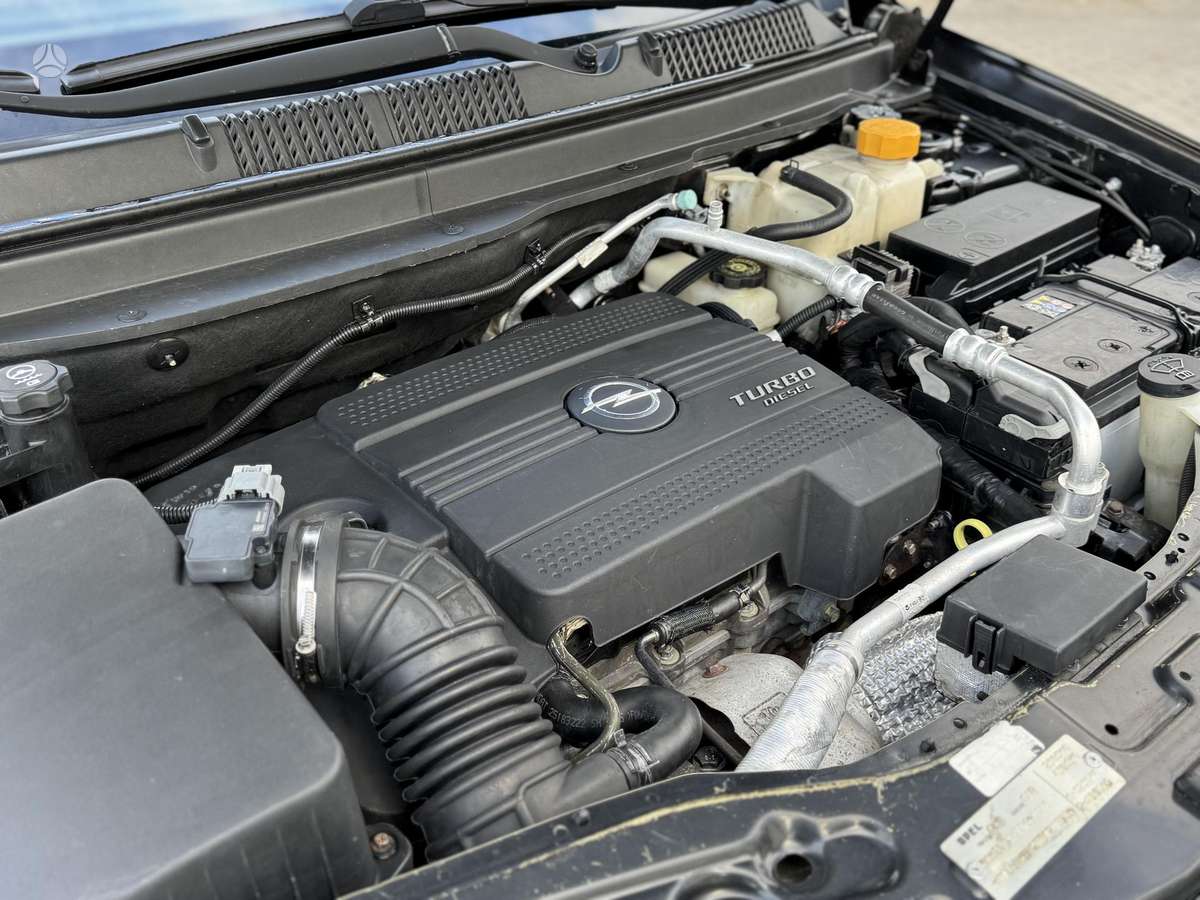 Opel Antara, 2.2 l., off-road / crossover
