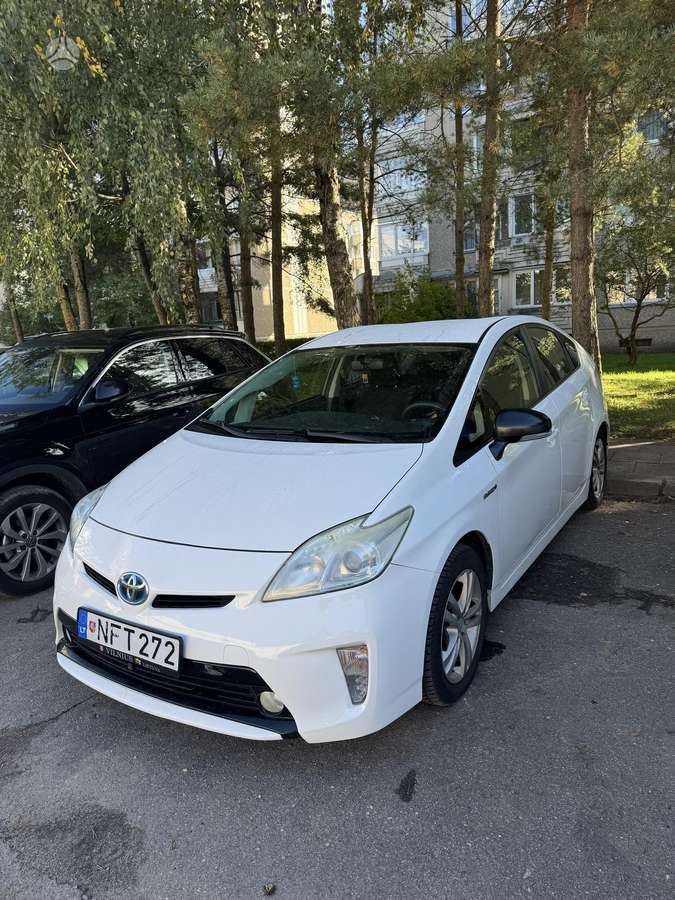 Toyota Prius - 1