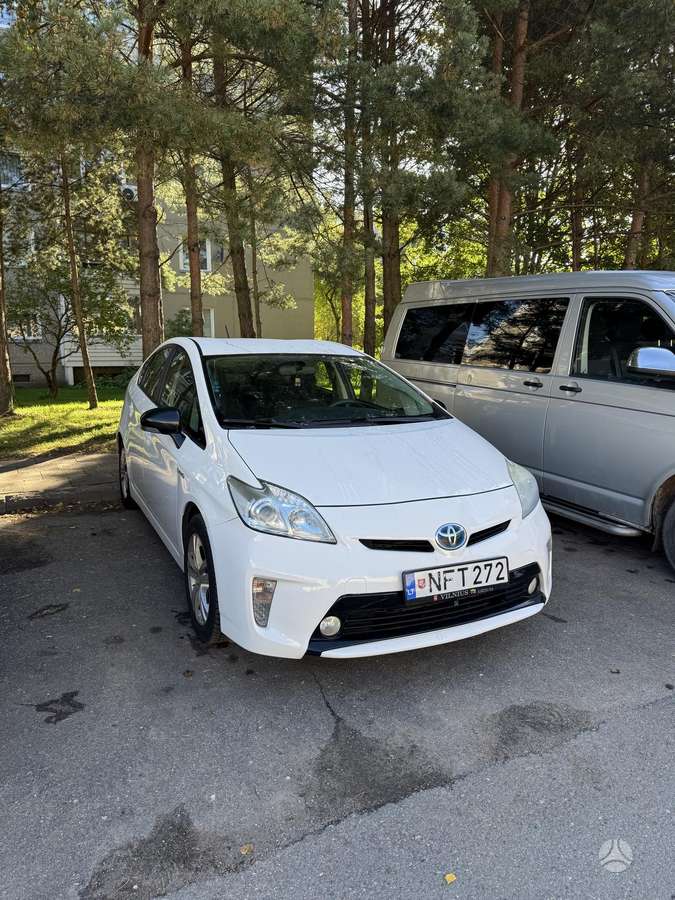 Toyota Prius - 2