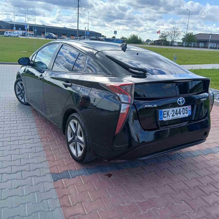 Toyota Prius - 1