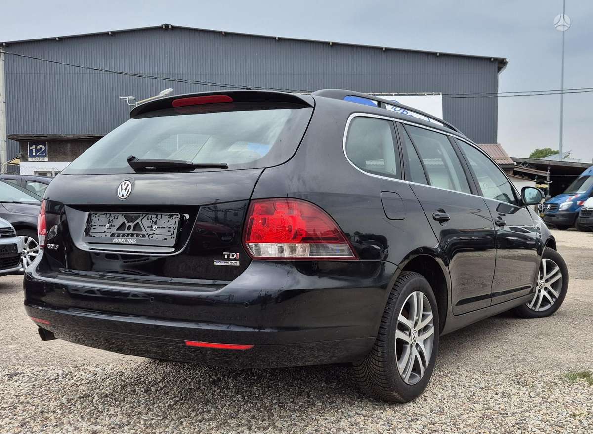 Volkswagen Golf - 3