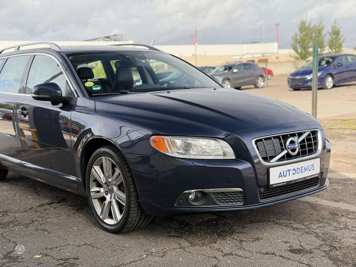 Volvo V70, 2.0 l., Универсал