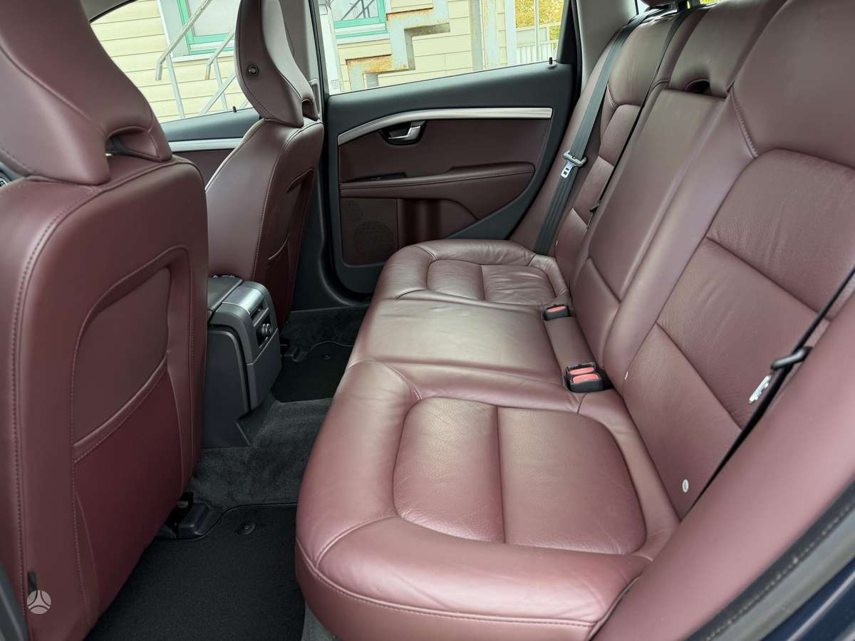 Volvo V70, 2.0 l., Универсал