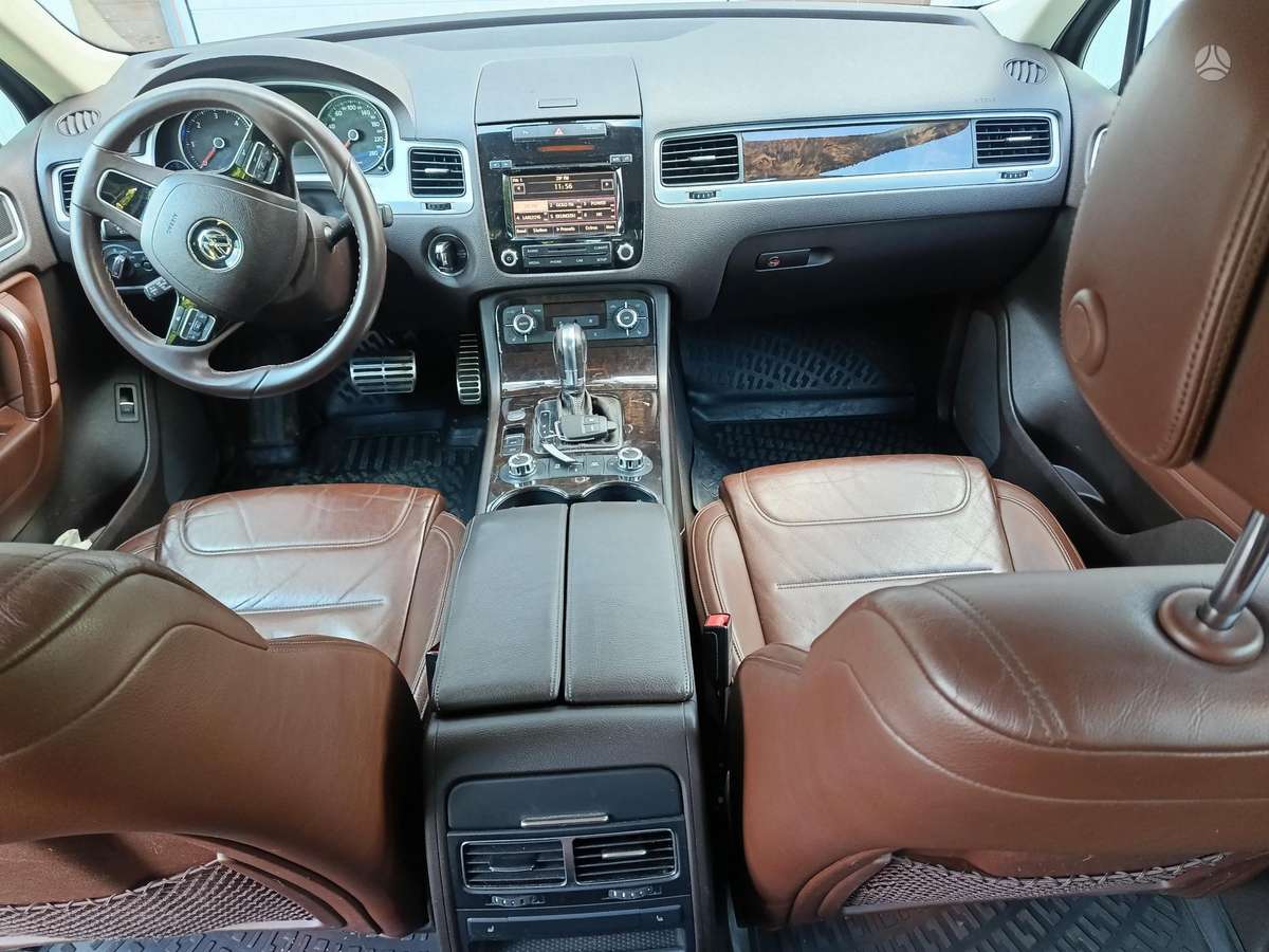 Volkswagen Touareg - 8