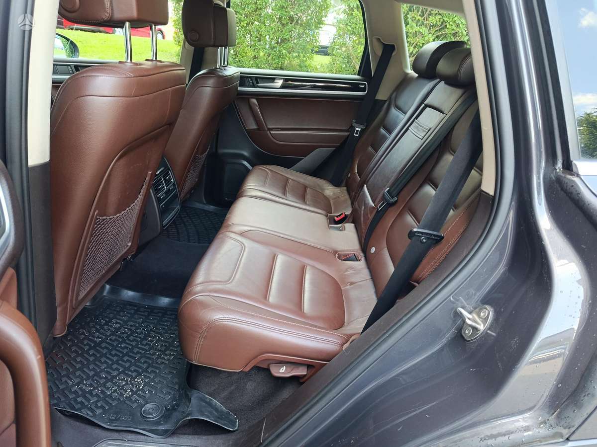 Volkswagen Touareg - 9