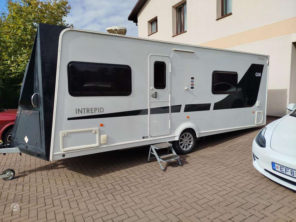 Sterling Dunster, caravans