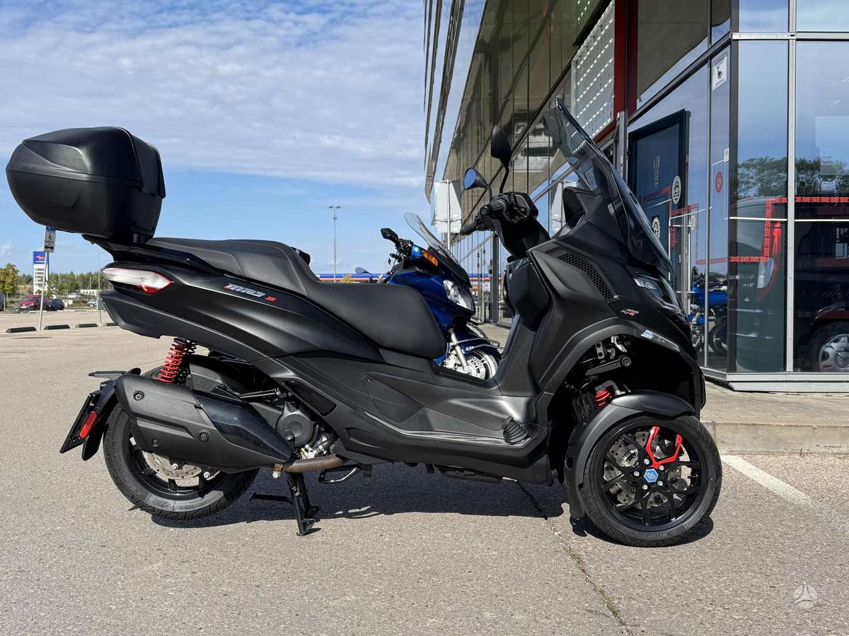 Piaggio MP3 400cc, trikes